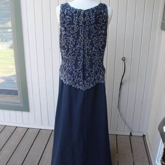 Beautiful J KARA Formal Beaded Sequin Long Dress Teal Sleeveless Size 16 EUC! - Picture 4 of 5